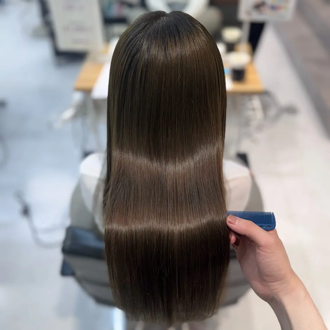 ロング カラー ベージュカラー オリーブベージュ カット ヘアカラー トリートメント 田島拓海 ボブカットのヘアスタイル