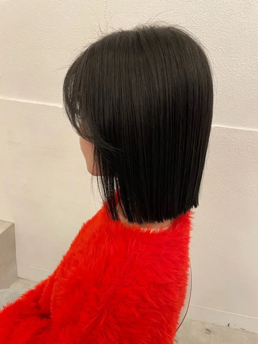 ミディアム カラー カット ヘアカラー トリートメント CoCooN Hiromiのヘアスタイル