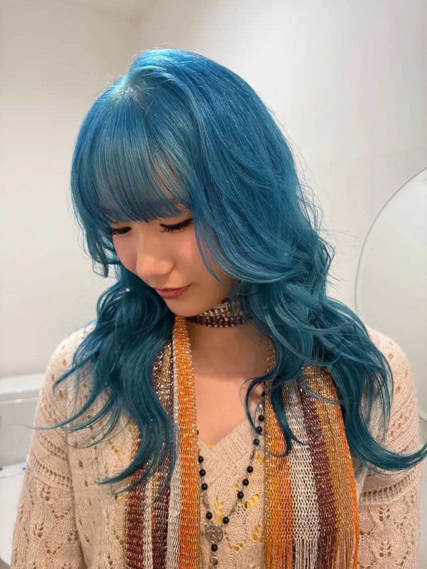 セミロング カラー ヘアカラー 栄/ミルクティー/ ベージュ/リホナ🧸のヘアスタイル