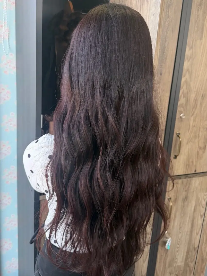 ロング カラー ラベンダーカラー ラベンダーピンク ピンクカラー レッドカラー 一戸 美緒のヘアスタイル