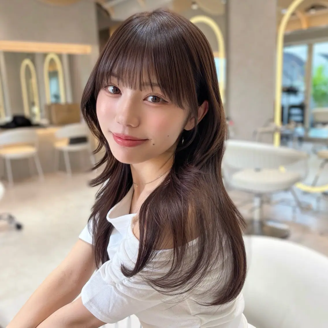 ロング カラー 顔周りカット レイヤーカット 小顔カット カット ヘアカラー トリートメント 韓国レイヤー🇰🇷 /縮毛矯正💎/月音のヘアスタイル