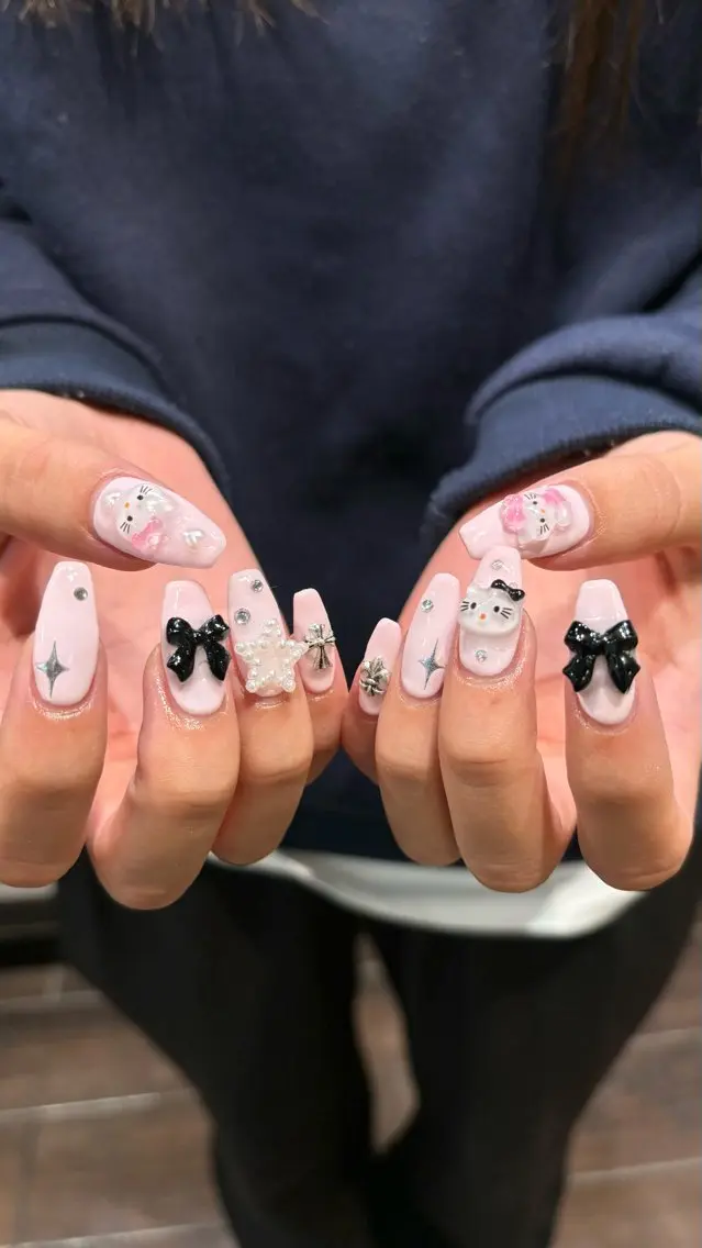 ネイル アートネイル ニュアンスネイル ぷっくりネイル ショートネイル ハンドネイル ハンドケア 髪質改善　ネイル コトミ🐸のヘアスタイル