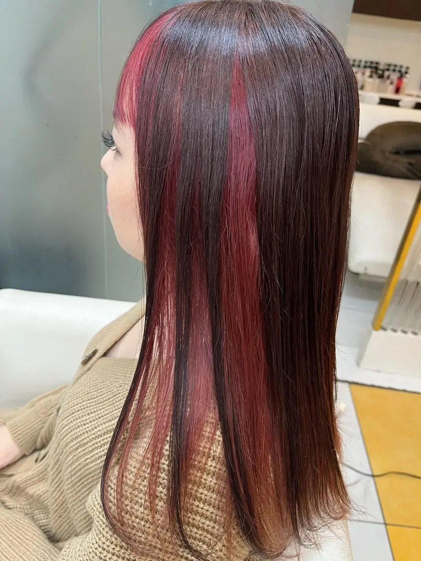 セミロング カラー 柳川 玲也のヘアスタイル