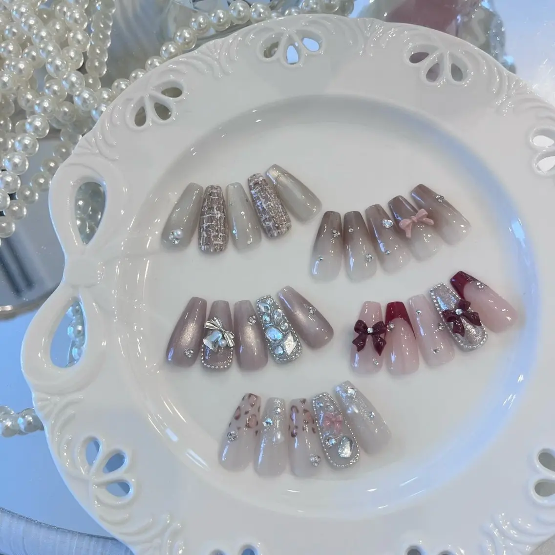 ネイル +pur Akaneのネイルデザイン