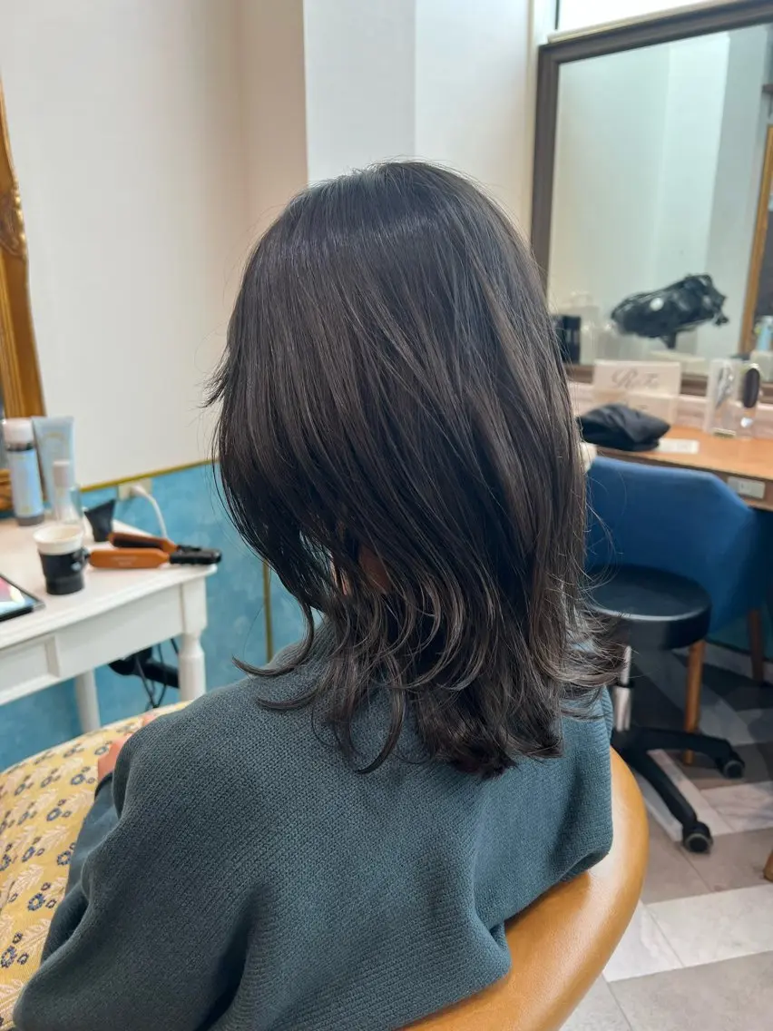 ミディアム カット ヘアカラー トリートメント ‎🤍レイヤー/ 縮毛矯正🖤菊池瑛士のヘアスタイル