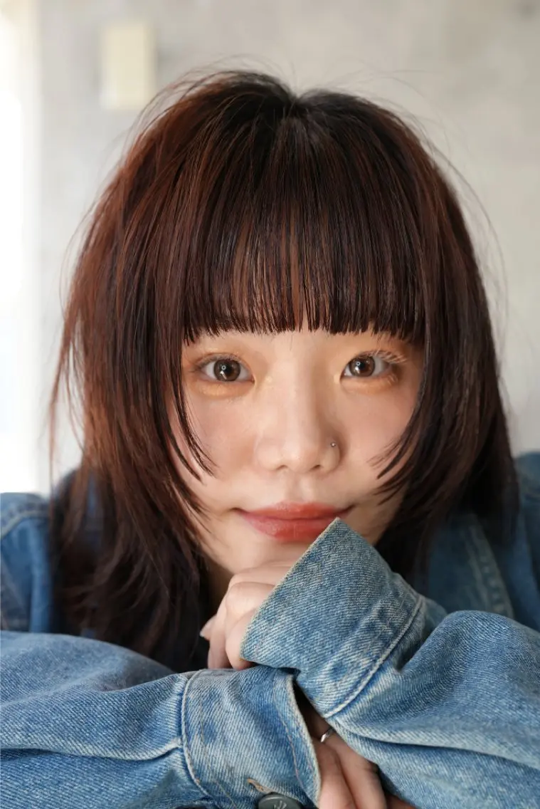 ミディアム カラー ブリーチ ブリーチなしカラー 顔まわりレイヤー 顔周りカット レイヤーカット メンズブリーチカラー /NAOのヘアスタイル