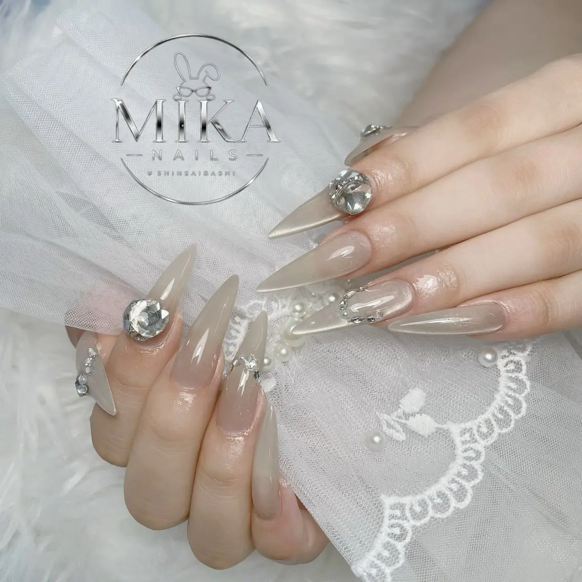 ネイル アートネイル チークネイル ドット フットネイル フレンチネイル ハンドネイル フットネイル 🌱Rina🎀 Mikaのネイルデザイン