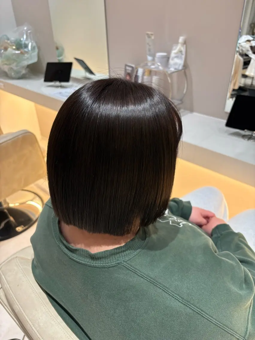 カラー ヘアカラー 🥨伊藤みやこ🥨 ショートカット🌈のヘアスタイル