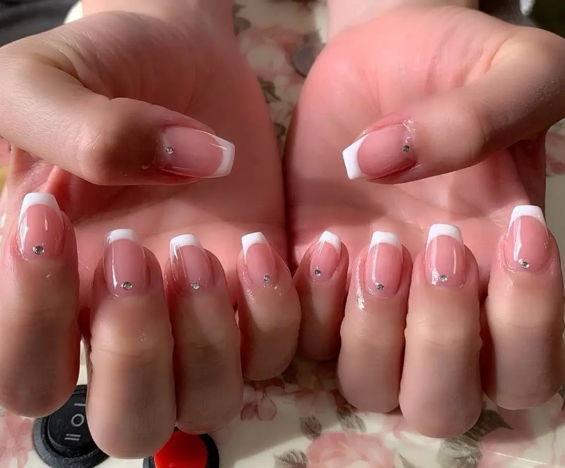 ネイル フレンチネイル MHR nailのネイルデザイン
