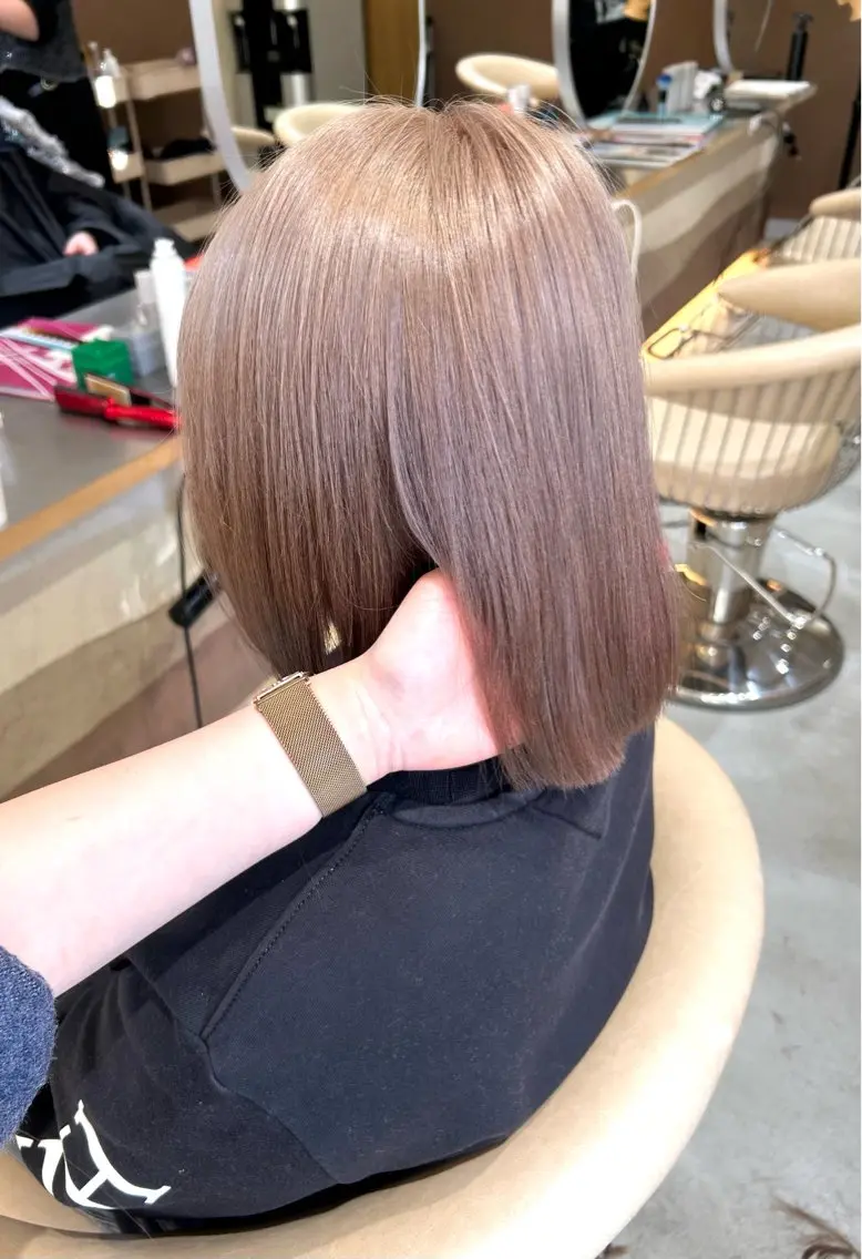 ミディアム ヘアカラー 阿部野 明優梨のヘアスタイル