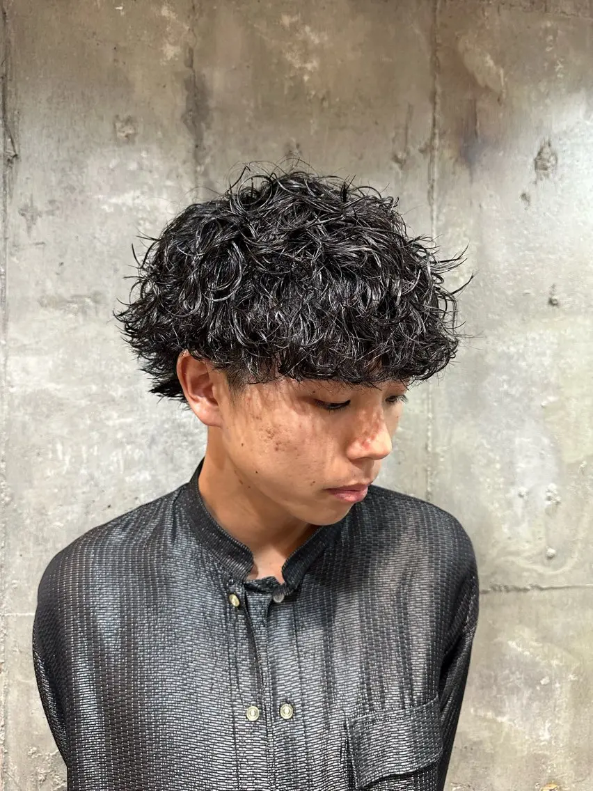 ショート パーマ メンズ メンズパーマ 波巻きパーマ メンズ専門 Ryukiのヘアスタイル