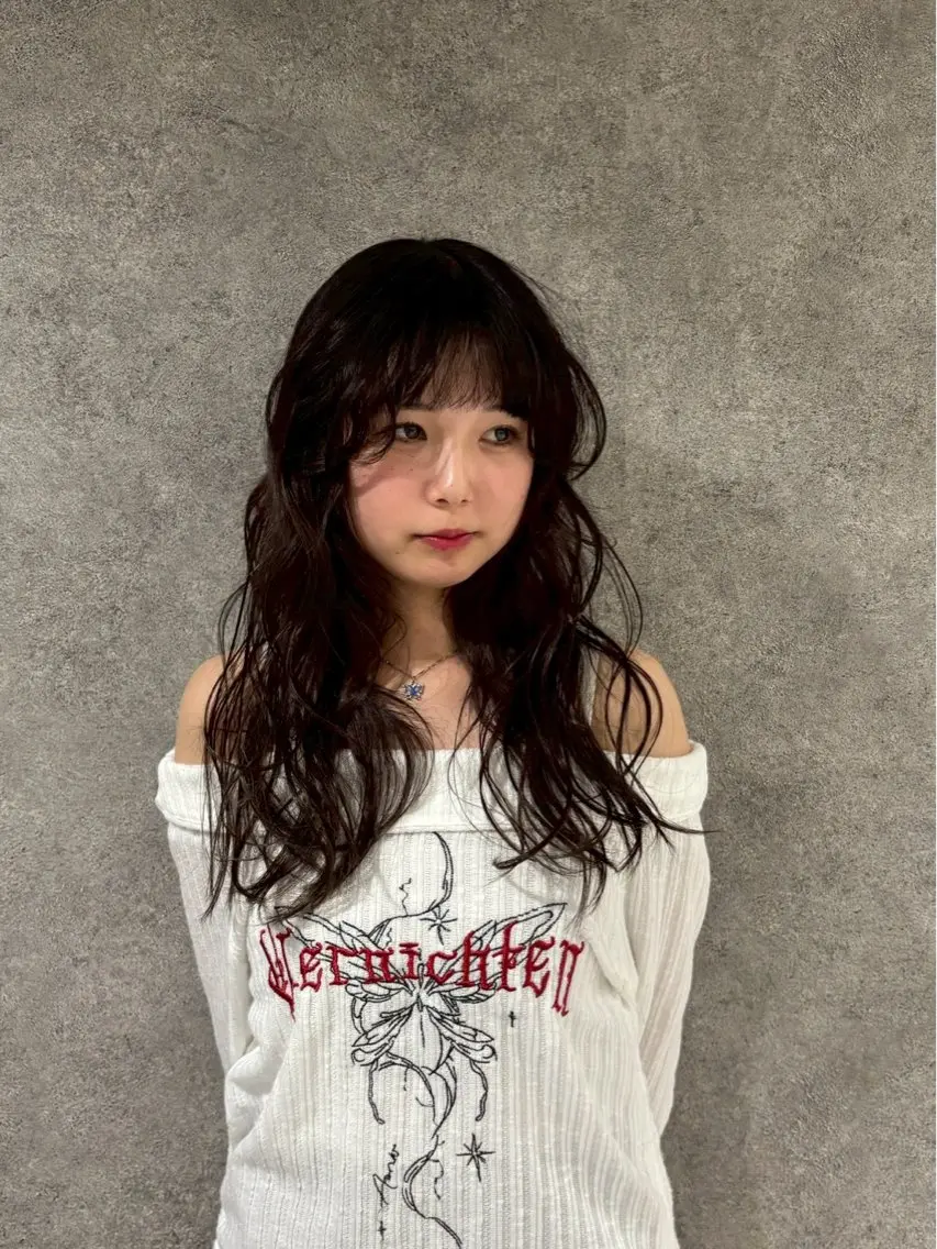 ロング カラー ブラウンカラー 透明感カラー ローズカラー ローズブラウン ヘアカラー 紅都🫧水光カラー ブラウンベージュ🫧のヘアスタイル