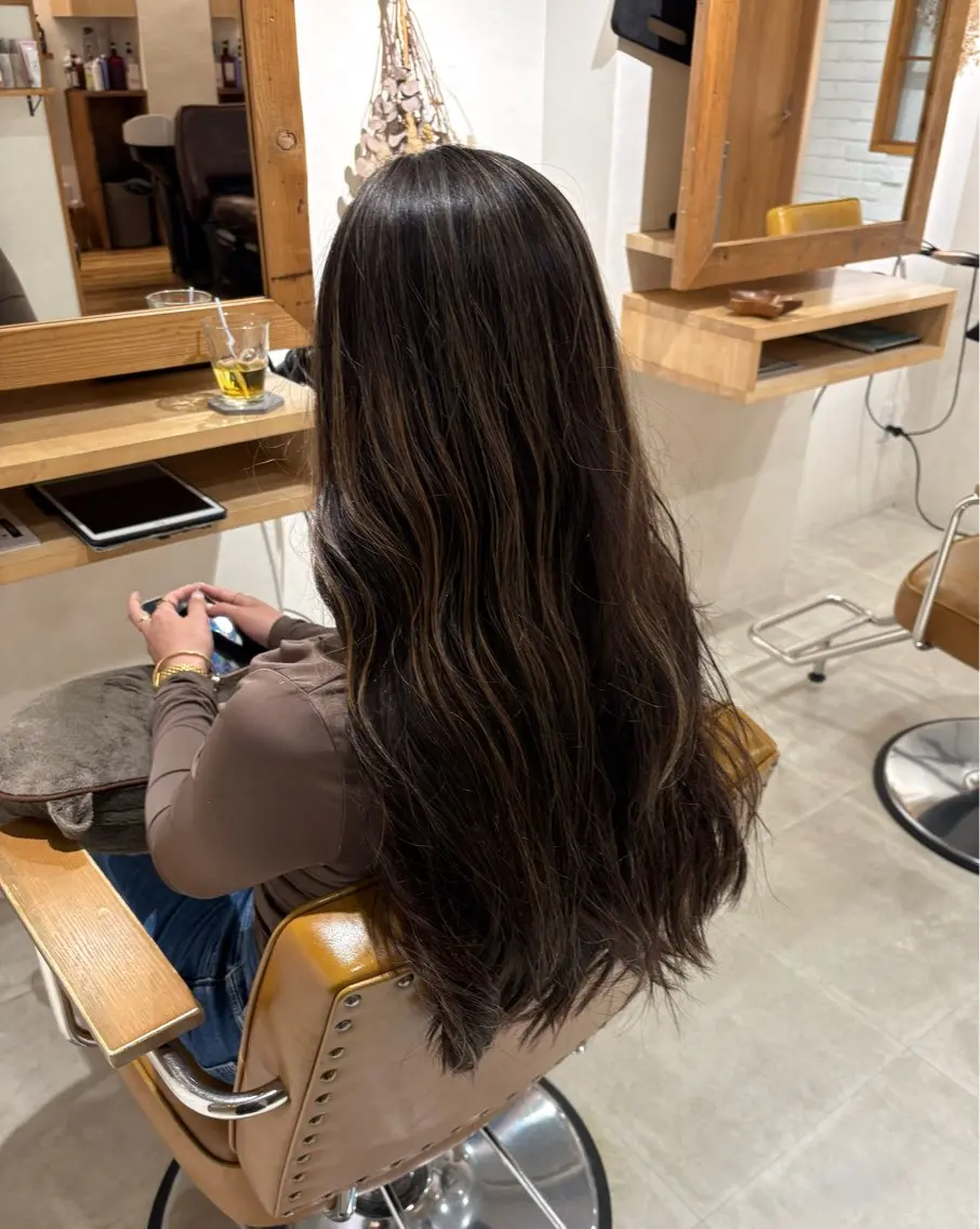 ロング カラー ヘアカラー 大西 杏依のヘアスタイル
