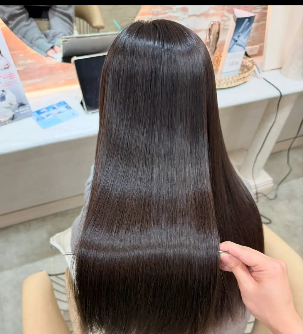ロング 縮毛矯正 ヘアカラー 縮毛矯正 トリートメント ゆうか ・髪質改善のヘアスタイル