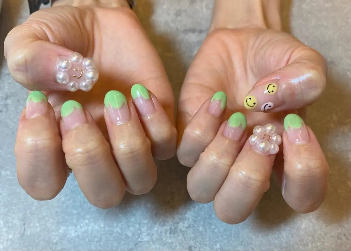 ネイル フレンチネイル グリーン ハンドネイル ハンドケア FASTNAIL PLUS 新宿店のネイルデザイン
