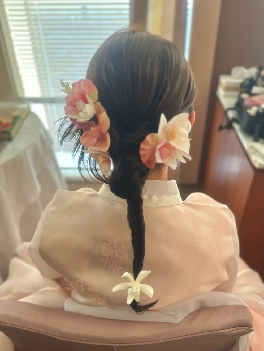 ロング ヘアアレンジ un/cil (ｱﾝｼﾙ)のマツエク・マツパデザイン