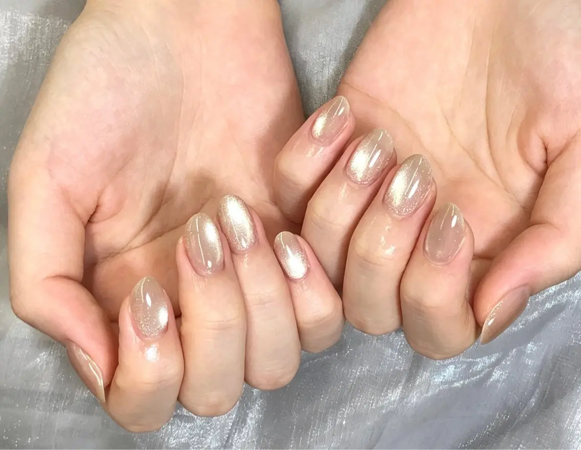 ネイル ハンドネイル Glow Minamiのネイルデザイン