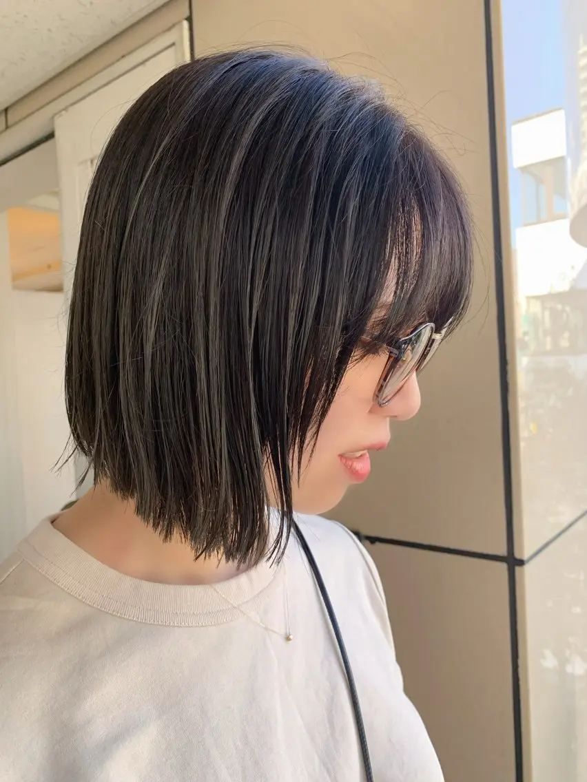 ショート カラー ヘアアレンジ 切りっぱなしボブ グレージュ イルミナカラー ラベンダーカラー ラベンダーグレージュ 似合わせhair🔸 アサダ タカコ🔸のヘアスタイル