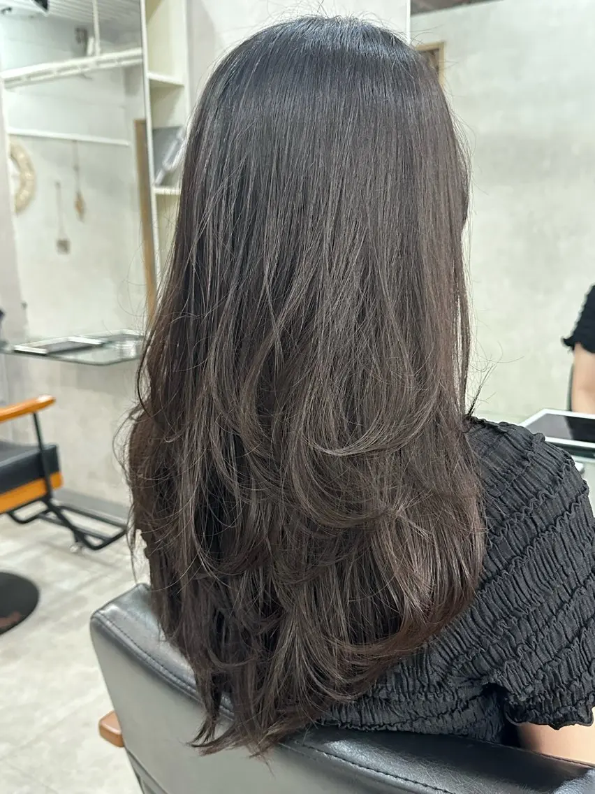 ロング レイヤーカット L'oeuf山下 アミールレイヤーのヘアスタイル
