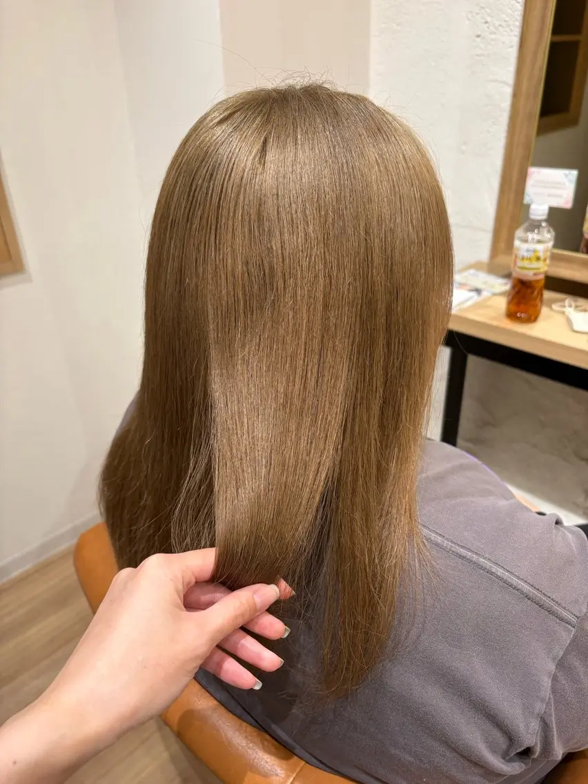 ロング カラー ブリーチ ブラウンカラー bisou hair Kayanoのヘアスタイル
