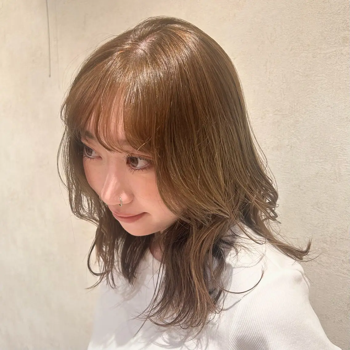 ミディアム カラー カット ヘアカラー トリートメント ベージュ/ブラウン 透明感カラー🍑のヘアスタイル