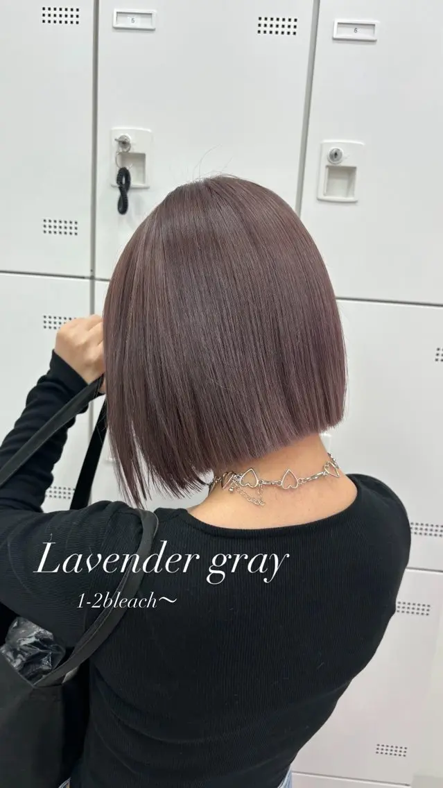 ショート カラー 抜け感レイヤー︴ ニュアンスカラーのヘアスタイル