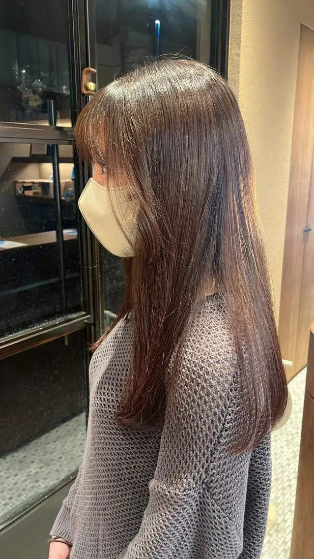 ロング 顔周りカット 、 ハルナのヘアスタイル