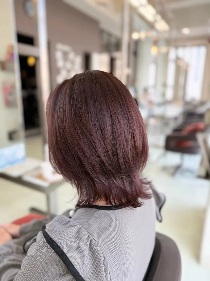 ミディアム カット ヘアカラー トリートメント 新井優馬|縮毛矯正/ 地毛風ストレートのヘアスタイル