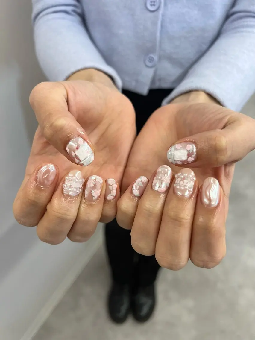ネイル オーロラネイル フレンチネイル ジェルネイル マグネットネイル ニュアンスネイル ハンドネイル ハンドケア Bana_ Nailのネイルデザイン