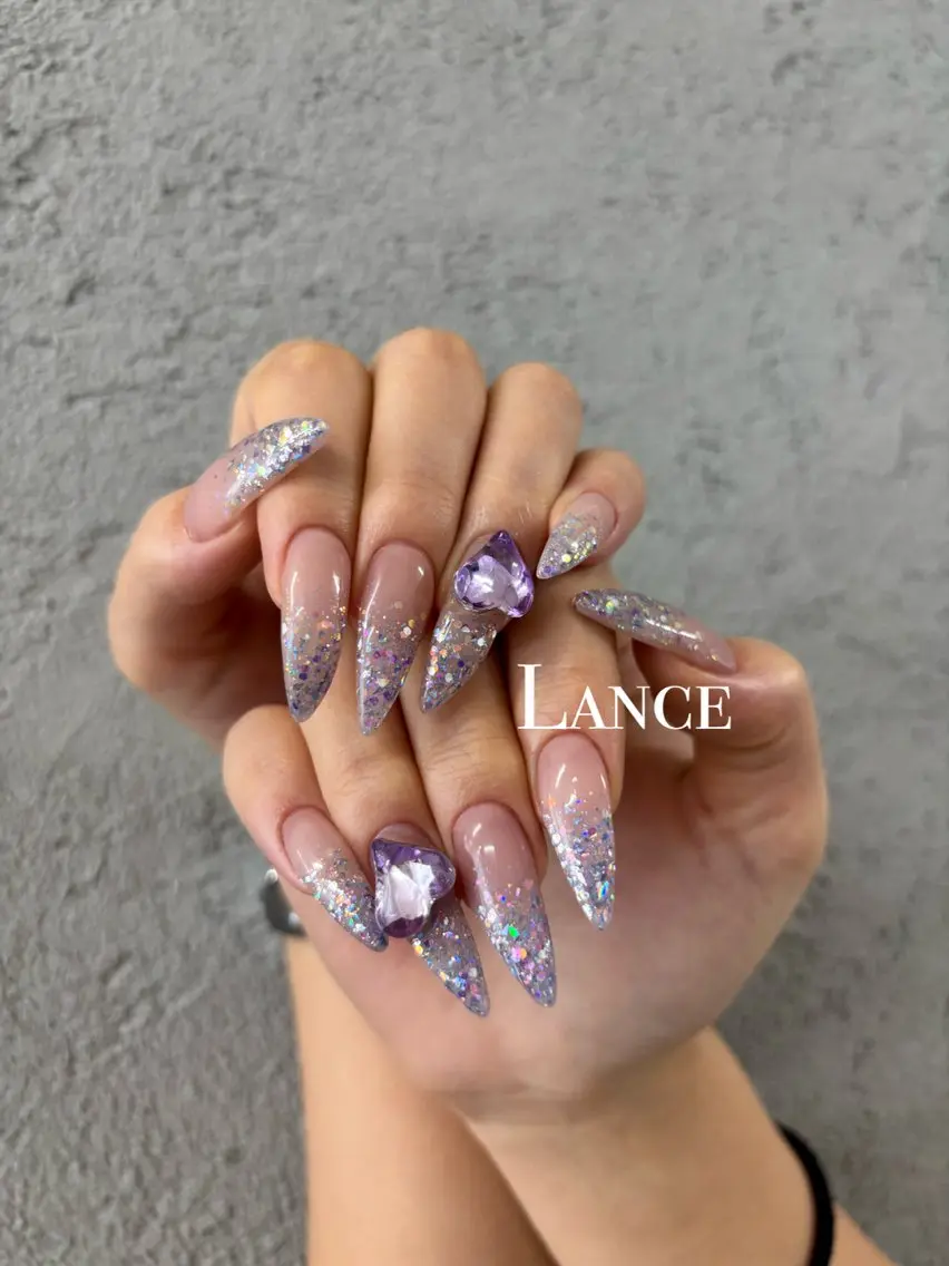 ネイル オーロラネイル フットネイル 氷ネイル・うるうるネイル キラキラネイル 韓国ネイル ハンドネイル Lance nailのネイルデザイン