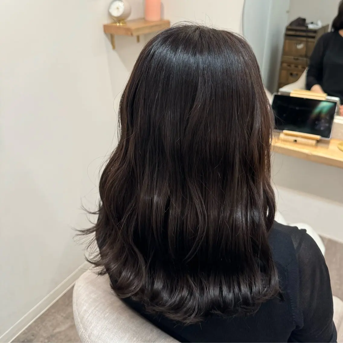 セミロング アッシュ Yuna ユウナのヘアスタイル