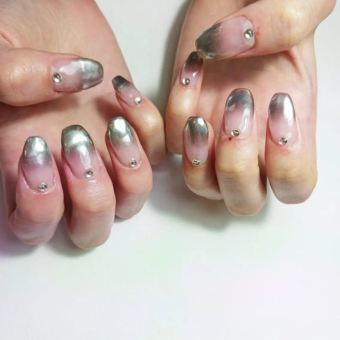 ネイル ジェルネイル グラデーション ミラーネイル 持ち込み ショートネイル ハンドネイル owlnail /持込みデザイン専門のネイルデザイン