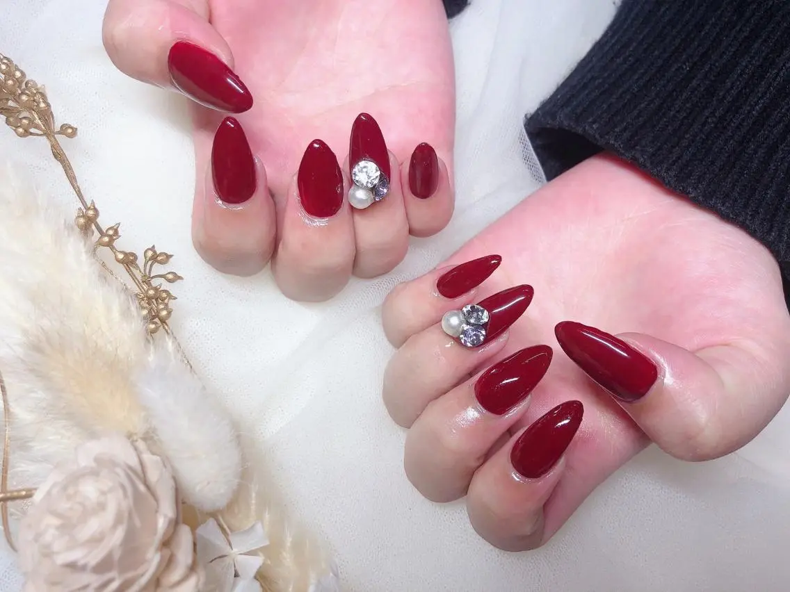 ネイル シンプルネイル M_ nail salonのネイルデザイン
