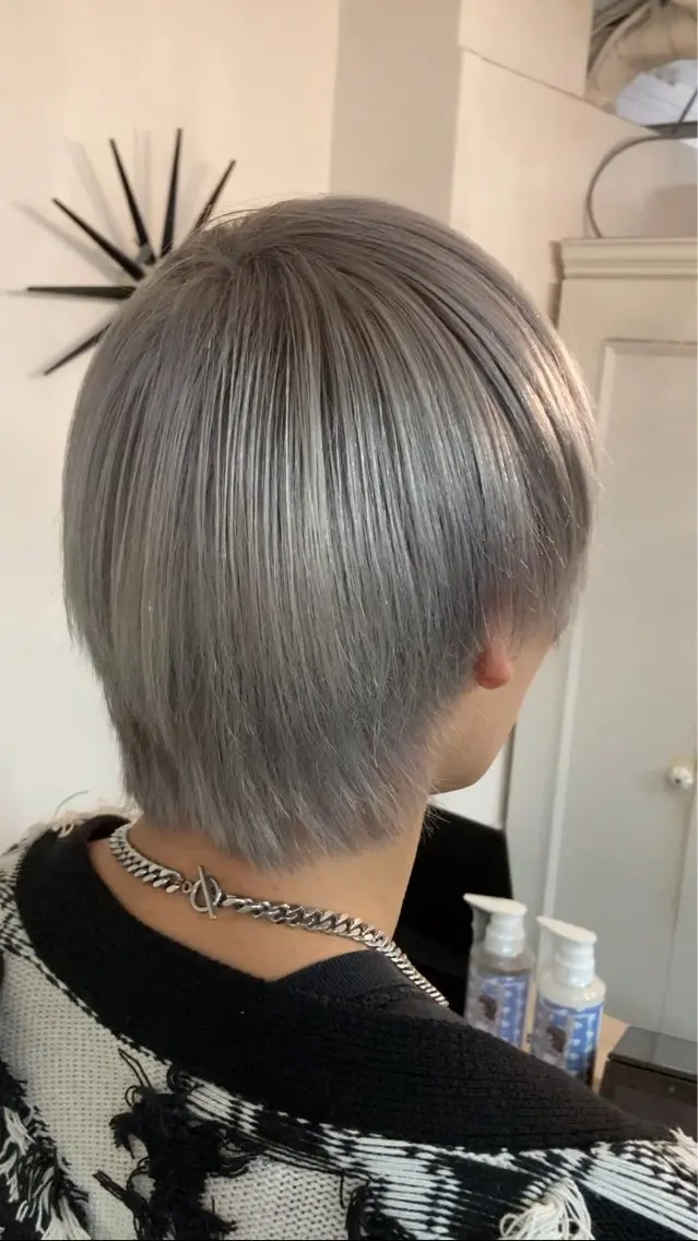ミディアム メンズ マッシュ レイヤーカット ヘアカラー Spica 松岡のヘアスタイル
