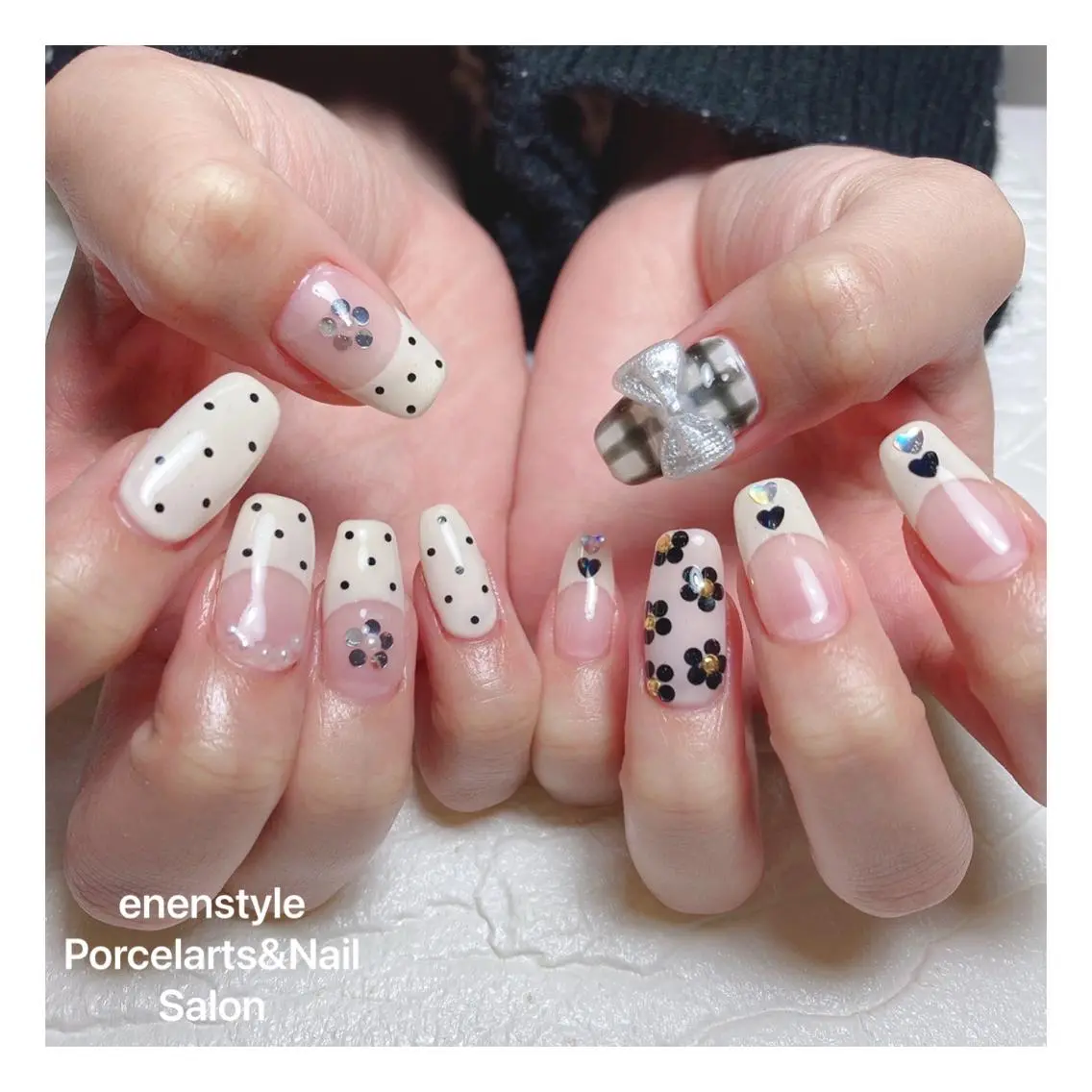 ミディアム ネイル 🐾enen style 🐾のネイルデザイン
