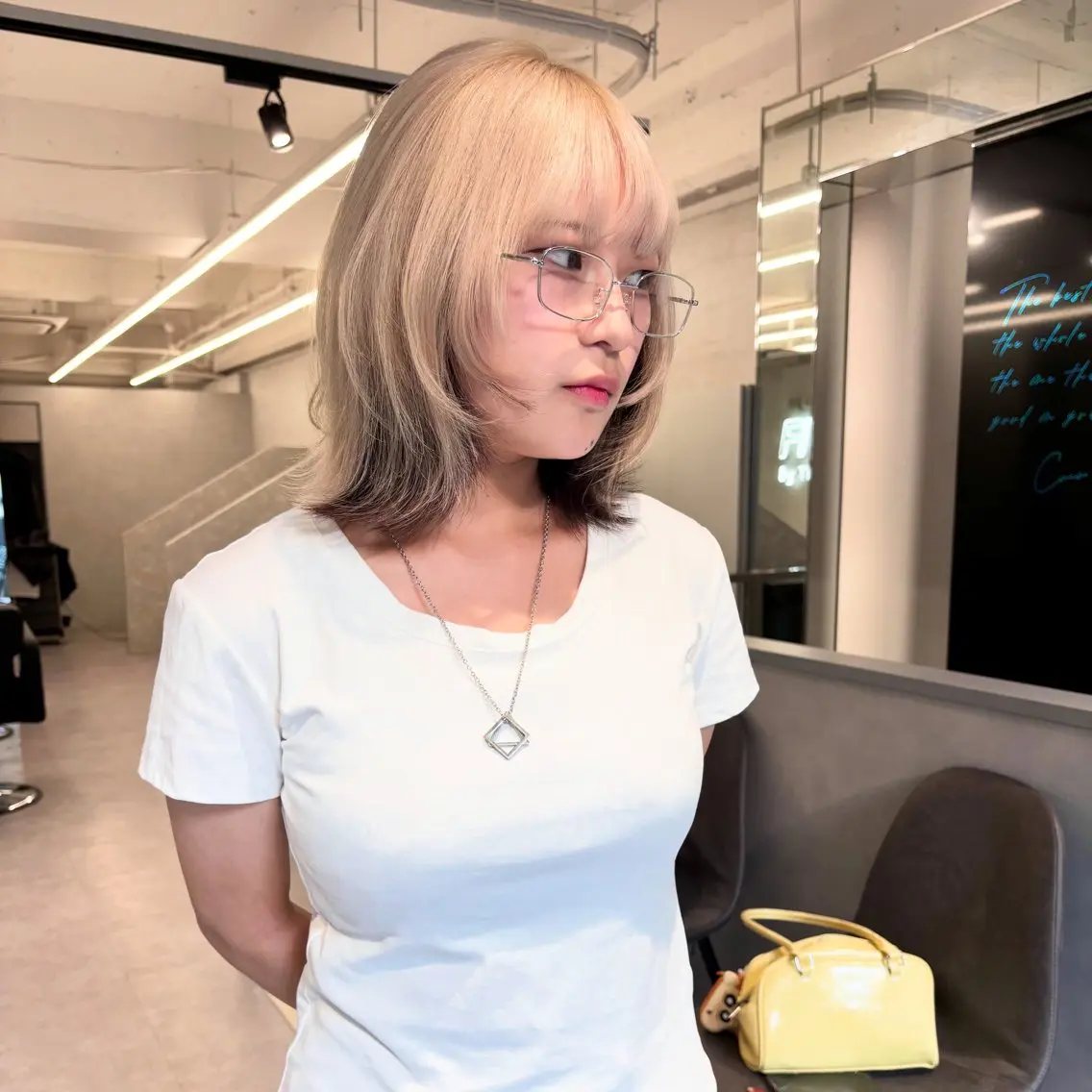 ショート カラー ブロンド デザインカラー インナーカラー ウルフカット ヘアカラー デザインカラー 小西勇次のヘアスタイル