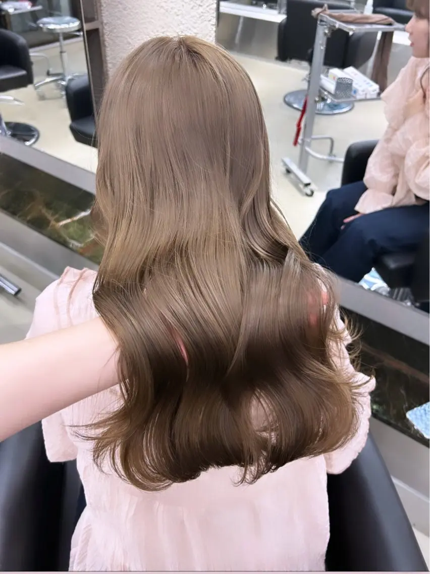 ロング カラー ベージュカラー ブラウンカラー ショコラベージュ ココアベージュ メルティカラー ヘアカラー トリートメント ヘアセット 渋谷/原宿♡PELE 縮毛矯正/ストレートのヘアスタイル