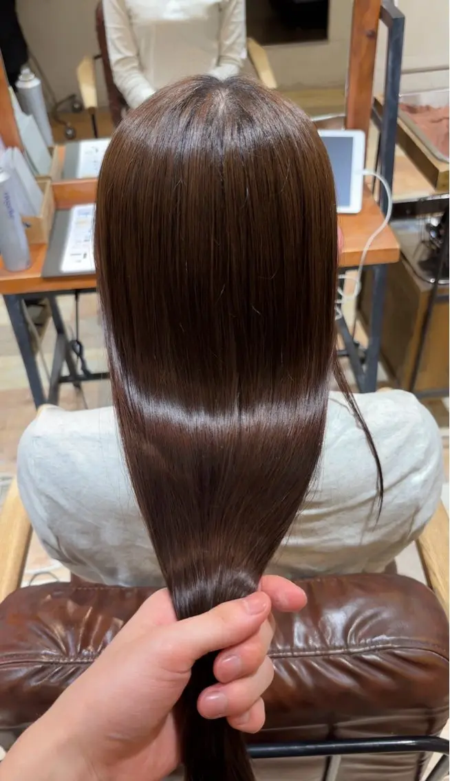 セミロング カット 縮毛矯正 髪質改善・ 縮毛矯正・清水天空のヘアスタイル