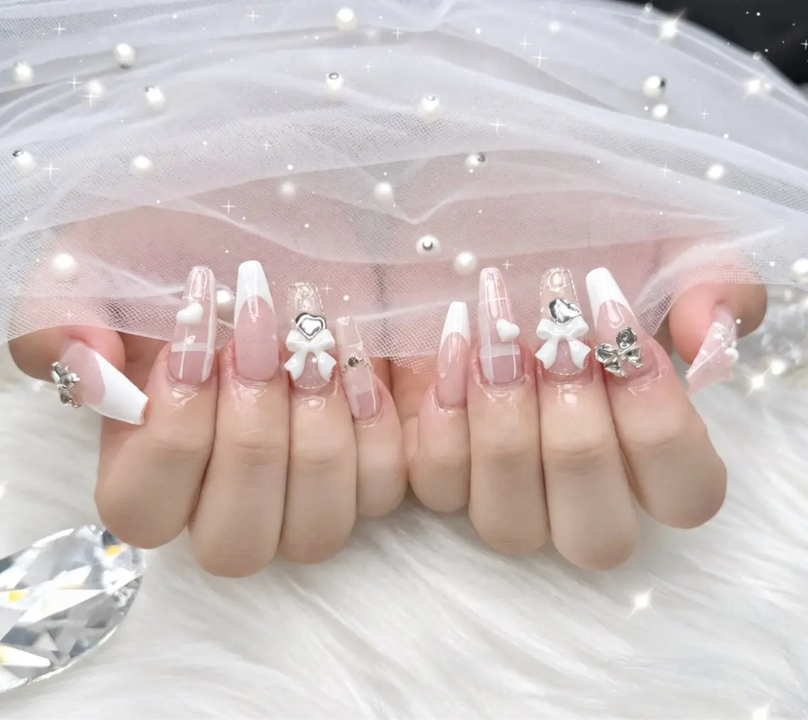 ネイル 長さ出し フレンチネイル 韓国ネイル ロングネイル シンプルネイル ハンドネイル ハンドケア Mina Aurea Nailのネイルデザイン