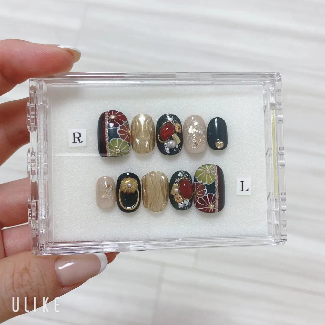 ネイル 成人式 ショートネイル ネイルチップ SOL NAILのネイルデザイン