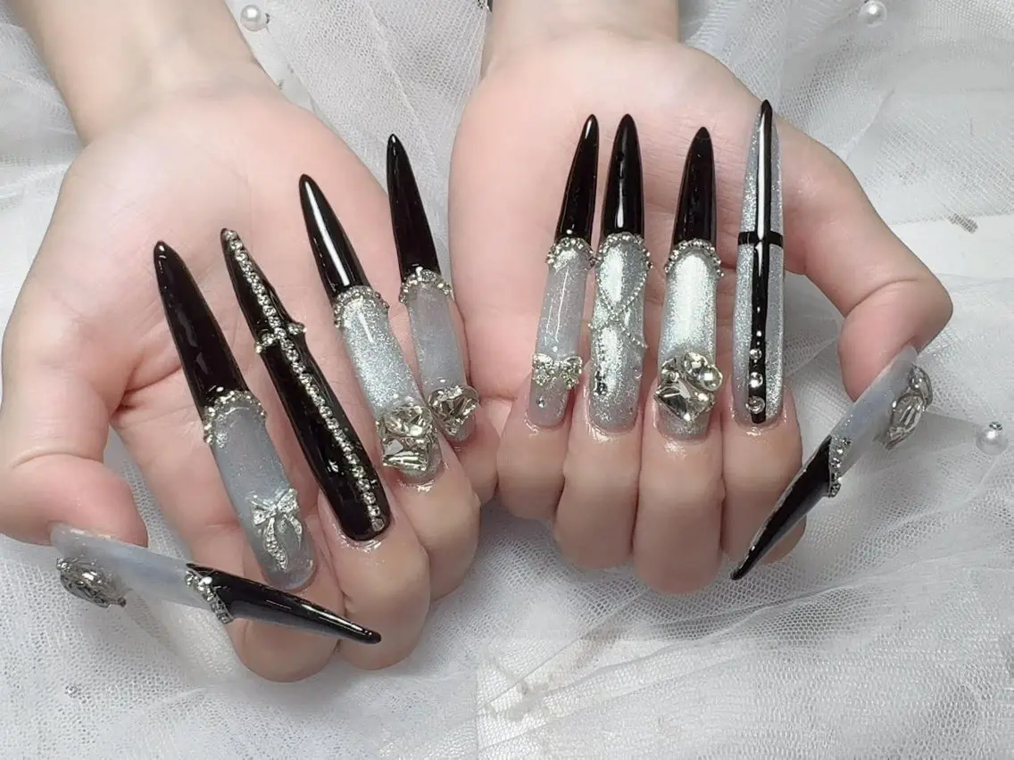 ネイル フレンチネイル 韓国ネイル 水色 マグネットネイル ニュアンスネイル ハンドネイル Hana Rose Nailのネイルデザイン
