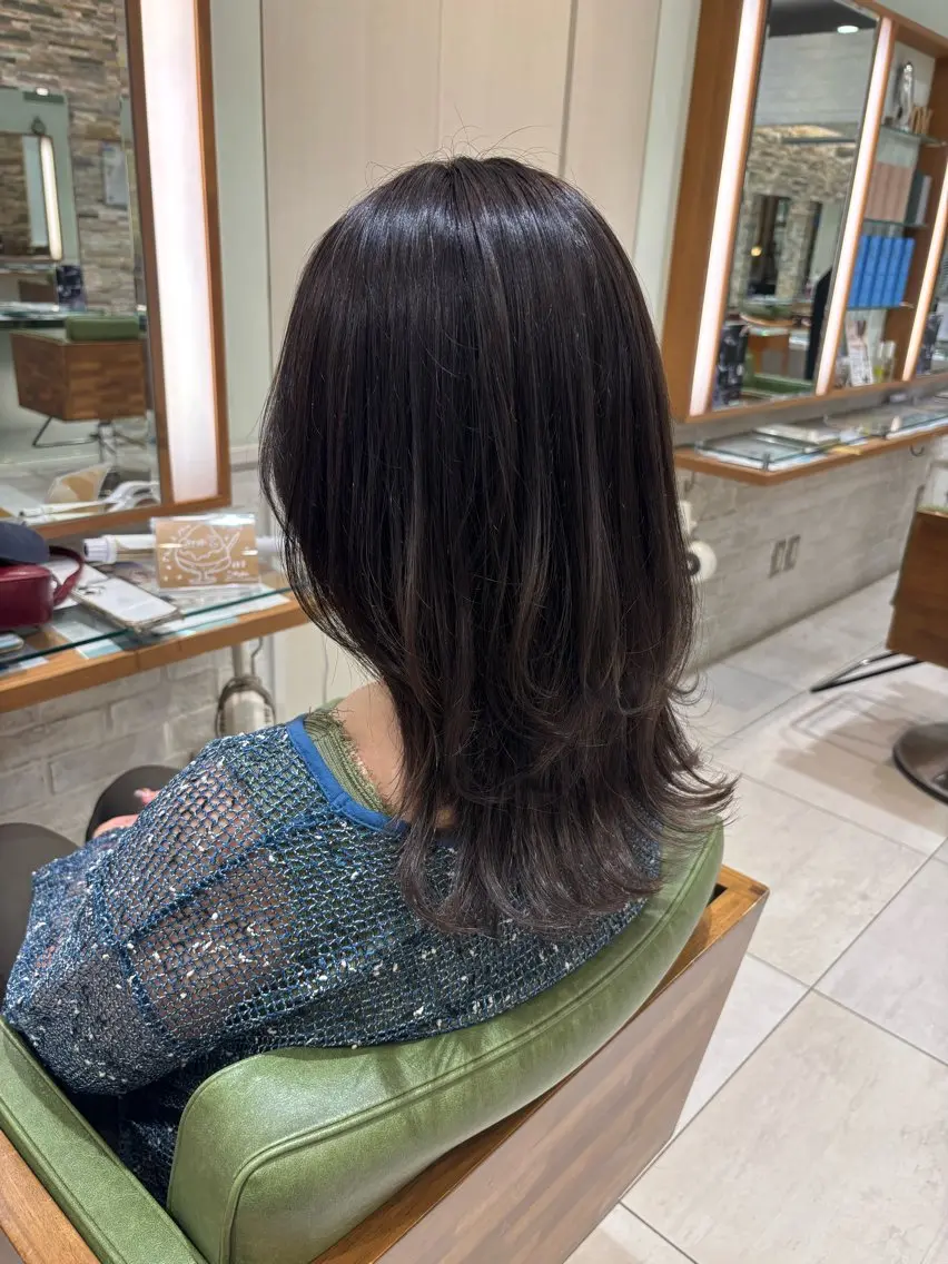 ミディアム レイヤーカット カット ヘアカラー トリートメント 石渡このみ 🍊レイヤーカットのヘアスタイル