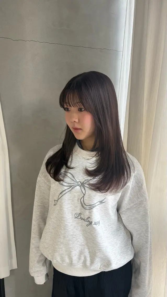 ロング カラー グレージュ ラベンダーカラー ラベンダーグレージュ ラベンダーグレー レイヤーカット ヘアカラー rimi ／透明感カラーのヘアスタイル