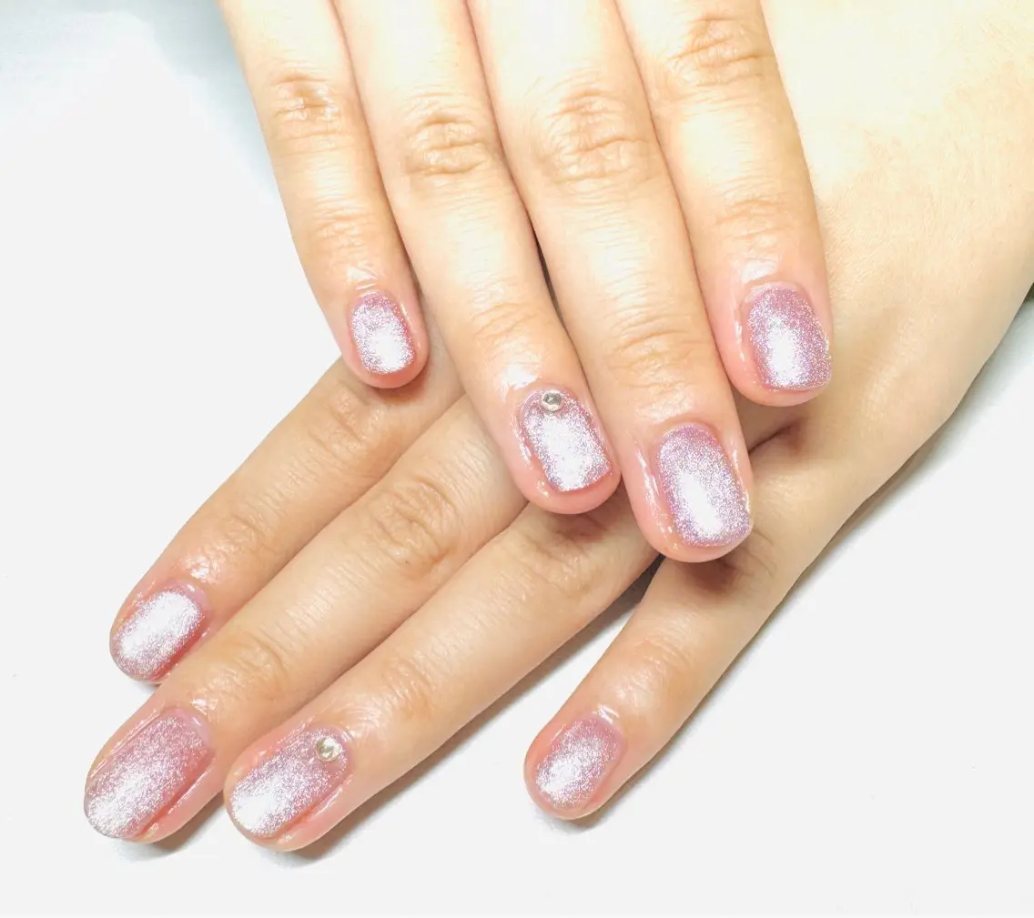 ネイル キラキラネイル マグネットネイル nail atelier  Rのネイルデザイン