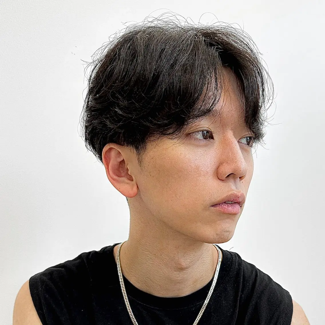ショート カラー パーマ メンズ アップバング ダウンパーマ メンズ韓国風 メンズパーマ メンズツイストパーマ カット 朝楽メンズパーマ 🥇メンズカット吉田のヘアスタイル