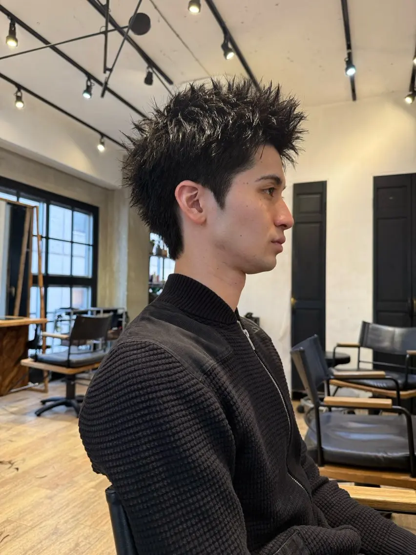 ショート カラー パーマ メンズ スパイキーショート ショートヘア 吉岡 幸之進のヘアスタイル