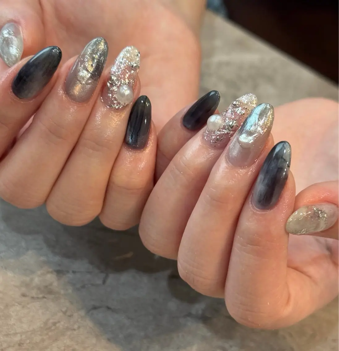ネイル ネイビー ニュアンスネイル ハンドネイル Blé nailのネイルデザイン