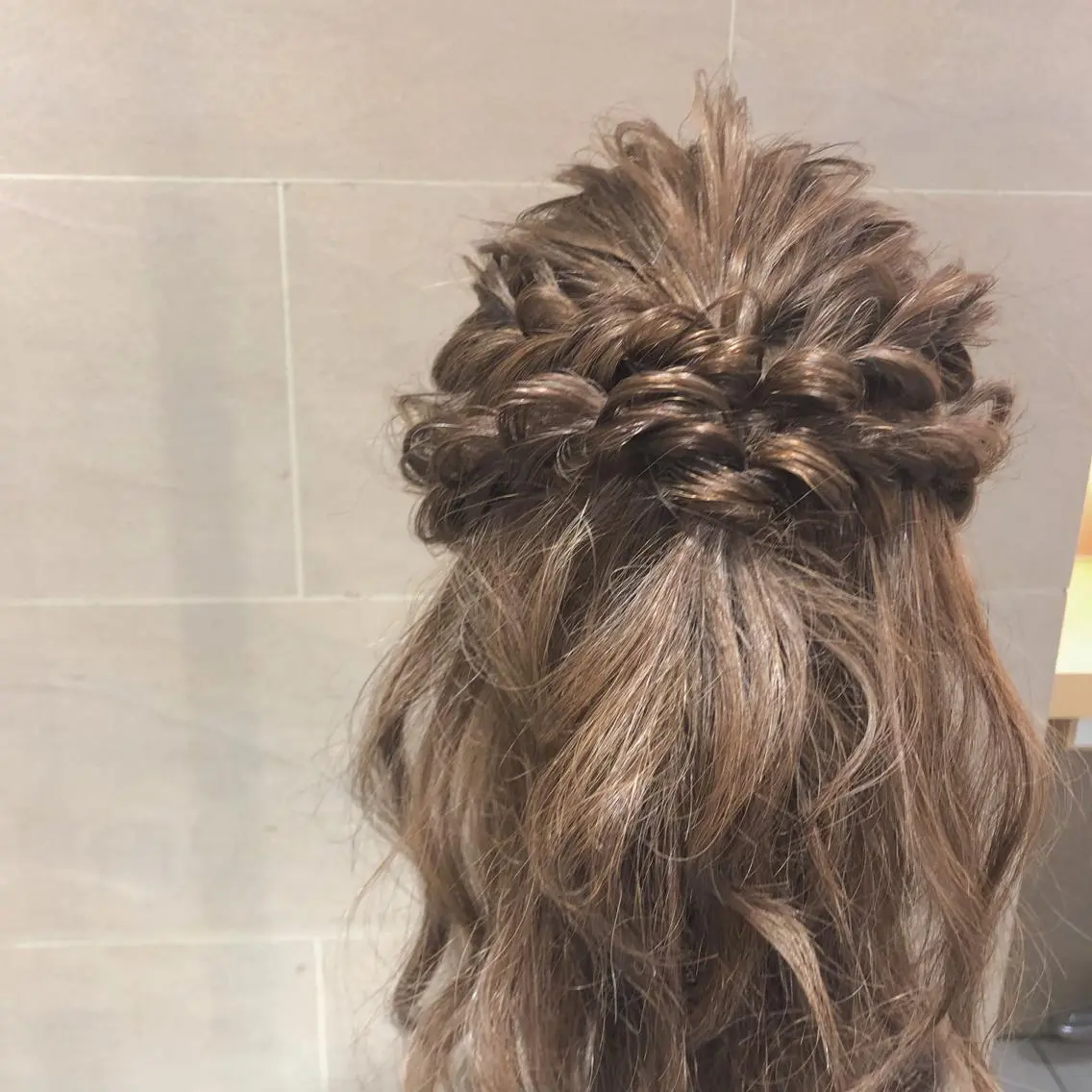 ロング 顔周りの垢抜けヘア 立山あいりのヘアスタイル