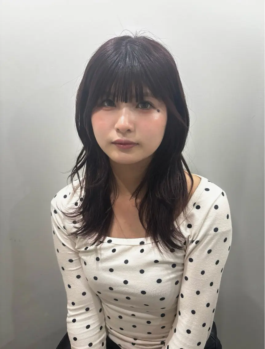ミディアム 韓国風ヘア レイヤーカット 外ハネヘア クラモチ ノゾミ🪷のヘアスタイル