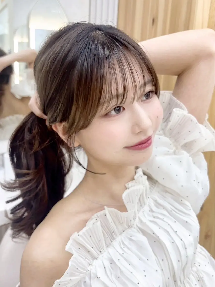 セミロング 顔周りカット 鈴木 彩莉のヘアスタイル